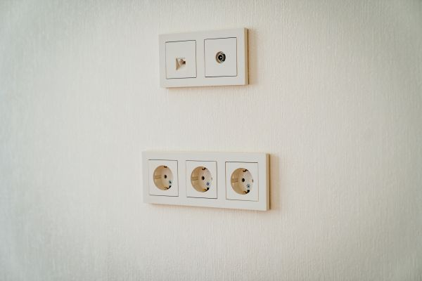 Wall Plug Replacement